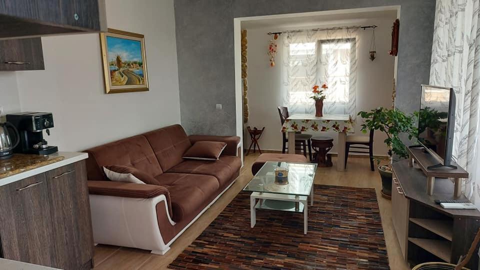 Акротирия Фешева Apartment เนเซบาร์ ภายนอก รูปภาพ